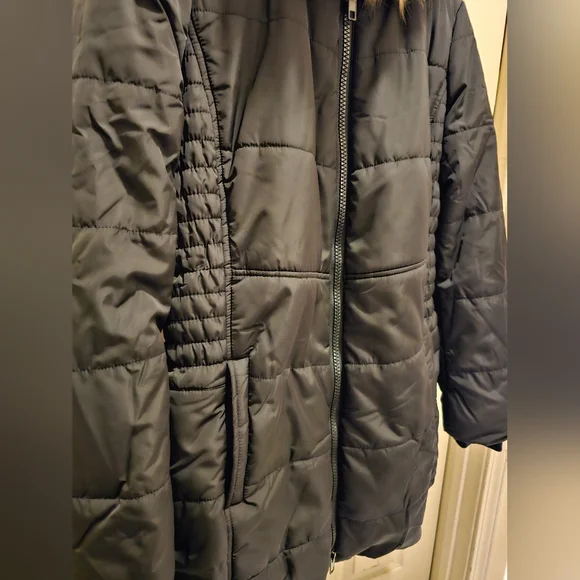 Torrid Nylon Fur Trim Fit And Flare Puffer Jacket Black Size 00 - Picture 4 of 6